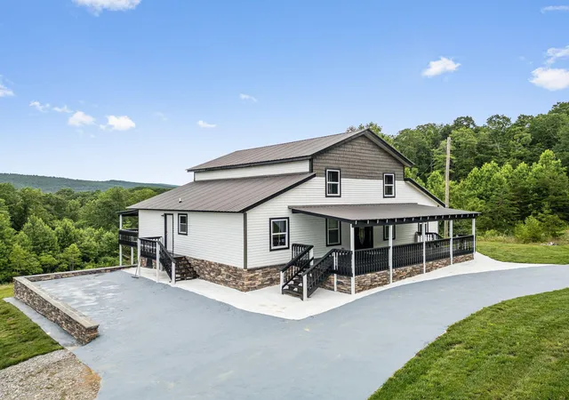 Homes for sale in Spring City, TN | 198 Spring Road, Spring City, TN 37381 | MLS# 3229944