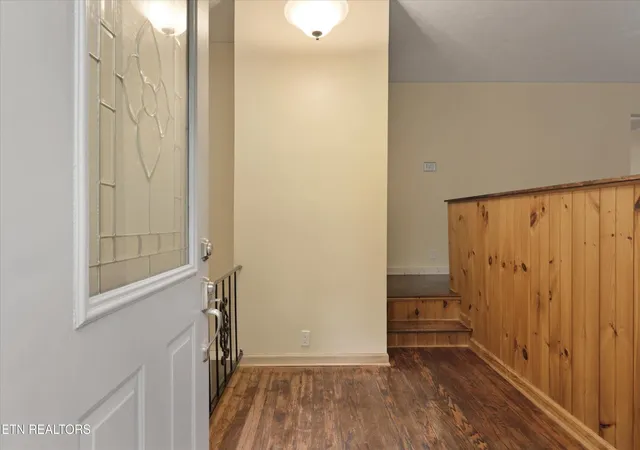 Photo 3 of Single family home for sale at 1117 Rain Tree Rd, Knoxville, TN 37923 | MLS# 3230007 | Listing updated on 2026-10-05