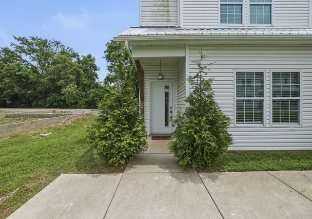 Homes for sale in Nashville, TN | 3625 Hydes Ferry Rd, Nashville, TN 37218 | MLS# 3242703
