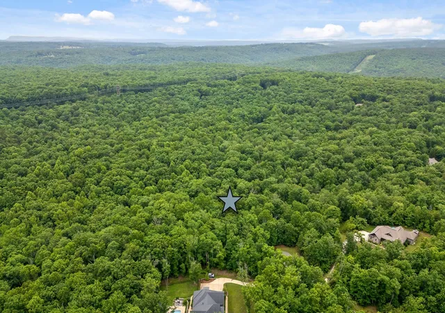 Homes for sale in Signal Mountain, TN | 41 Quill Haven Dr, Signal Mountain, TN 37377 | MLS# 3230152