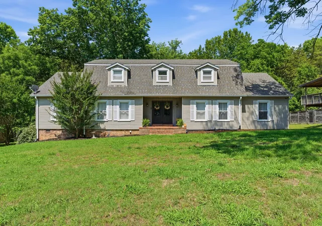 Homes for sale in Hendersonville, TN | 127 Nathan Forest Dr, Hendersonville, TN 37075 | MLS# 3230209