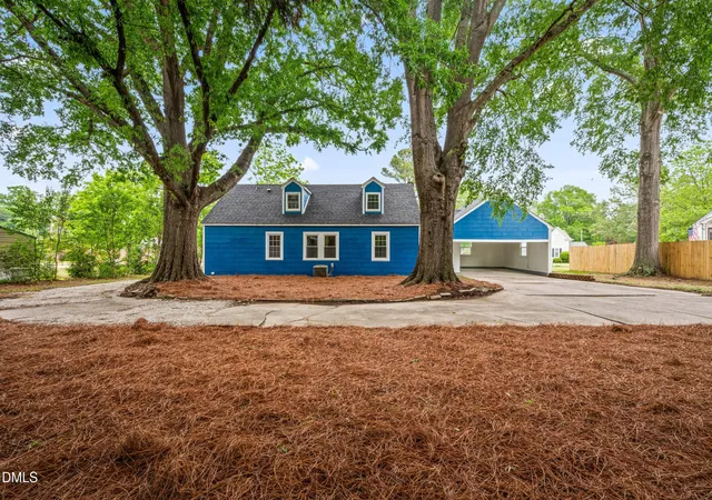 Photo 3 of Single Family Residence at 303 N Church St, Zebulon, NC 27597 | MLS# 3230190 | | Sold on 2026-06-17