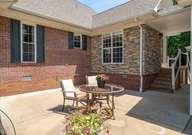 4th image of 586 Hwy 64 W, Lawrenceburg, TN 38464 | MLS# 3243090
