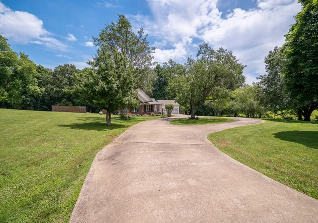 58th image of 586 Hwy 64 W, Lawrenceburg, TN 38464 | MLS# 3243090