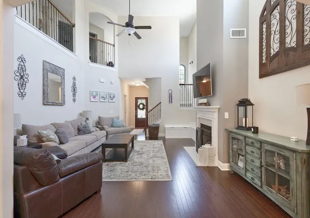 Photo 4 of Sale Pending at 138 Sandpiper Cir, Hendersonville, TN 37075 | MLS# 3230992 | Listing updated on 2026-08-14