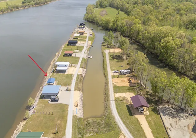 Homes for sale in Clifton, TN | 1089 River Front Dr, Clifton, TN 38425 | MLS# 3230322