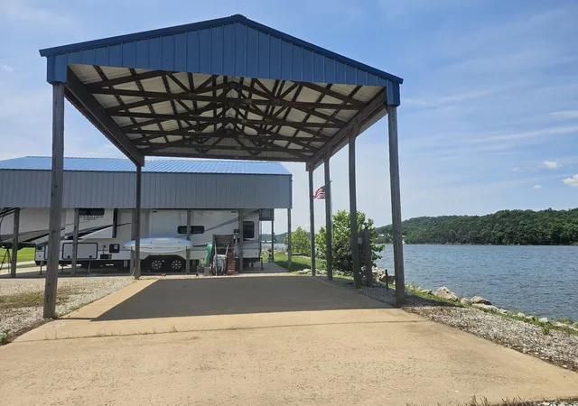 3rd image of 1089 River Front Dr, Clifton, TN 38425 | MLS# 3230322