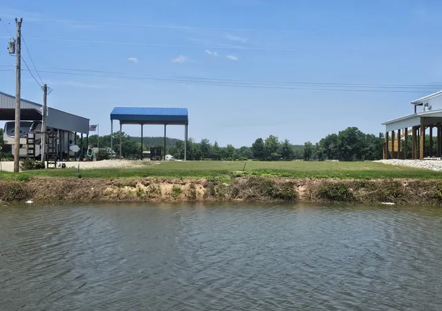 4th image of 1089 River Front Dr, Clifton, TN 38425 | MLS# 3230322