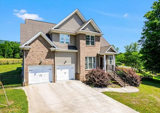 Homes for sale in Chattanooga, TN | 629 Godsey Lane, Chattanooga, TN 37415 | MLS# 3251143