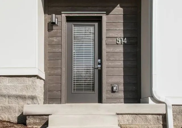 Photo 3 of Townhouse for sale at 514 31st Avenue N, Nashville, TN 37209 | MLS# 3230343 | Listing updated on 2026-07-02