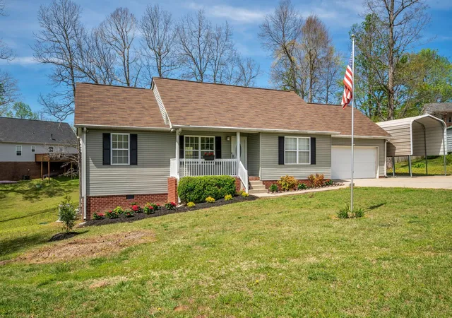 Homes for sale in White Bluff, TN | 504 Hunter Ct, White Bluff, TN 37187 | MLS# 3230337