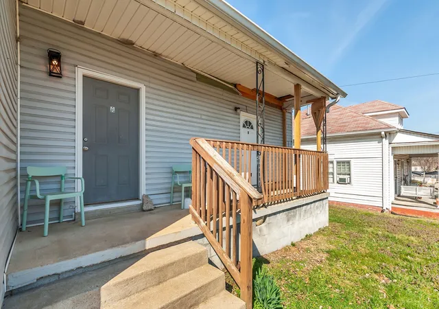 Photo 3 of Single family home for sale at 1510 S Main St, Columbia, TN 38401 | MLS# 3230294 | Listing updated on 2026-08-26