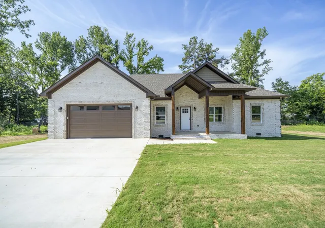 1st image of 225 Chariot Ln, Savannah, TN 38372 | MLS# 3230301