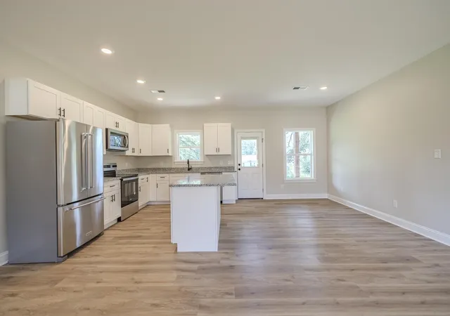 3rd image of 225 Chariot Ln, Savannah, TN 38372 | MLS# 3230301