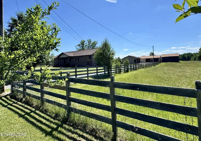 4th image of 6986 S York Hwy 6986, Clarkrange, TN 38553 | MLS# 3230329