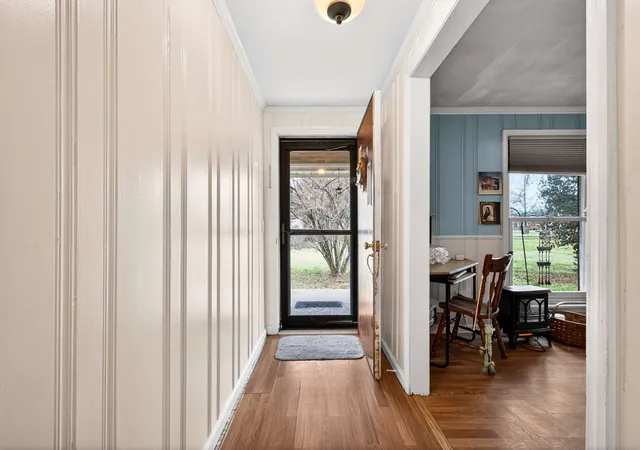 Photo 4 of Single family home for sale at 215 Ewing Dr, Nashville, TN 37207 | MLS# 3242943 | Listing updated on 2026-08-19