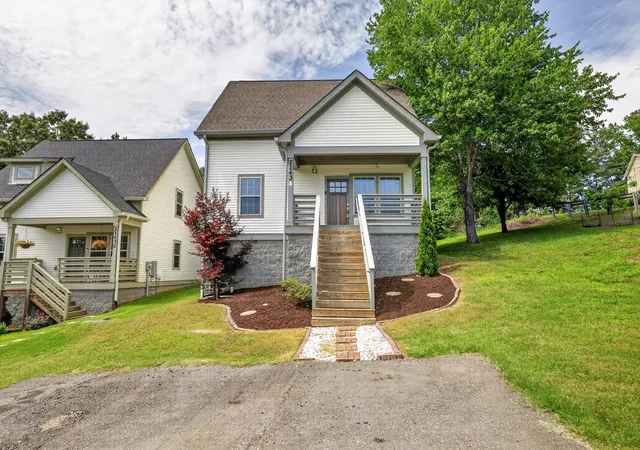 Homes for sale in Ashland City, TN | 2143 Bell St #A, Ashland City, TN 37015 | MLS# 3230424