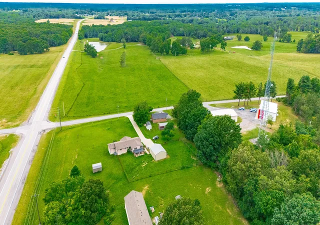 Homes for sale in Bethpage, TN | 160 Blackey Bandy Rd, Bethpage, TN 37022 | MLS# 3232442