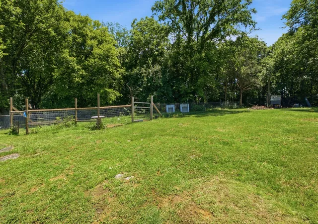 Homes for sale in Castalian Springs, TN | 1024 Lynndale Dr, Castalian Springs, TN 37031 | MLS# 3234930
