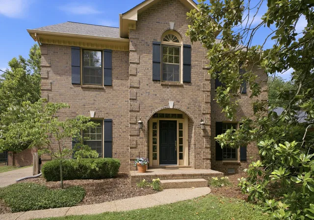 Photo 1 of Single family home for sale at 1464 Tyne Blvd, Nashville, TN 37215 | MLS# 3231492 | Listing updated on 2026-09-14