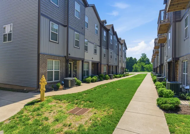 2nd image of 322 Negri Ct, La Vergne, TN 37086 | MLS# 3319885