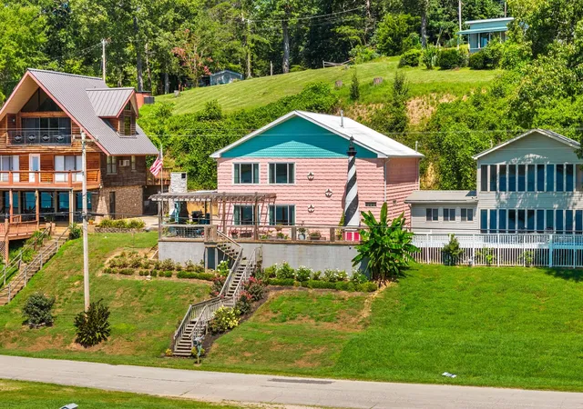 1st image of 45 Creek View Ln, Waverly, TN 37185 | MLS# 3230851