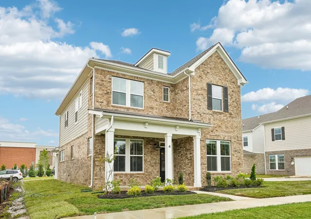 Photo 2 of Sale Pending at 2705 Wilkinson Pike #4, Murfreesboro, TN 37129 | MLS# 3230658 | Listing updated on 2026-09-26