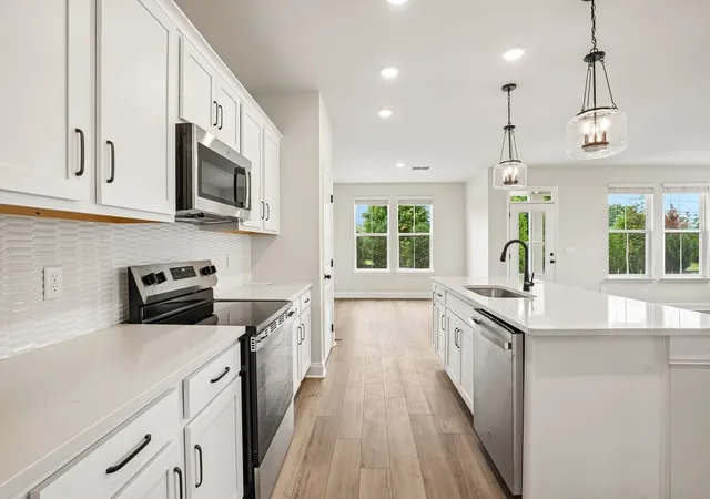Photo 4 of Sale Pending at 2705 Wilkinson Pike #4, Murfreesboro, TN 37129 | MLS# 3230658 | Listing updated on 2026-09-26