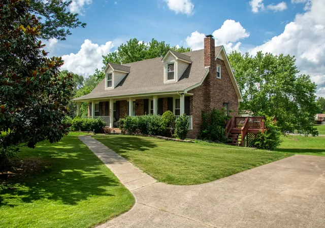 Single family home for sale at 3057 Williamsburg Rd, Clarksville, TN 37043 | MLS# 3243481
