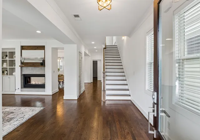 Photo 2 of Single family home for sale at 1809 Mcewen Ave, Nashville, TN 37206 | MLS# 3231268 | Listing updated on 2026-09-05