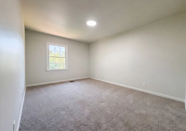 Photo 3 of Sale Pending at 1109 Mary Evelyn Ct, Nashville, TN 37217 | MLS# 3230678 | Listing updated on 2026-08-16