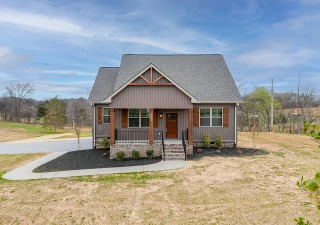 Homes for sale in Cedar Hill, TN | 6841 Hwy 41 N, Cedar Hill, TN 37032 | MLS# 3242217