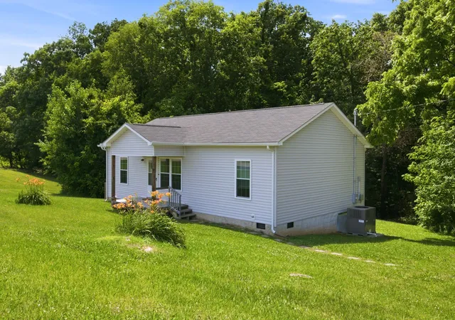 Homes for sale in Spencer, TN | 781 Sparta St, Spencer, TN 38585 | MLS# 3230714