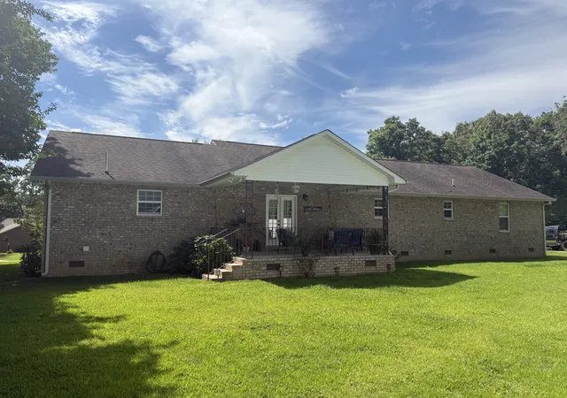 Photo 3 of Single family home for sale at 145 Murray Lake Dr, Winchester, TN 37398 | MLS# 3230993 | Listing updated on 2026-09-04