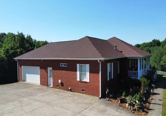 Homes for sale in Clarksville, TN | 2251 Davidson Graveyard Rd, Clarksville, TN 37043 | MLS# 3242872