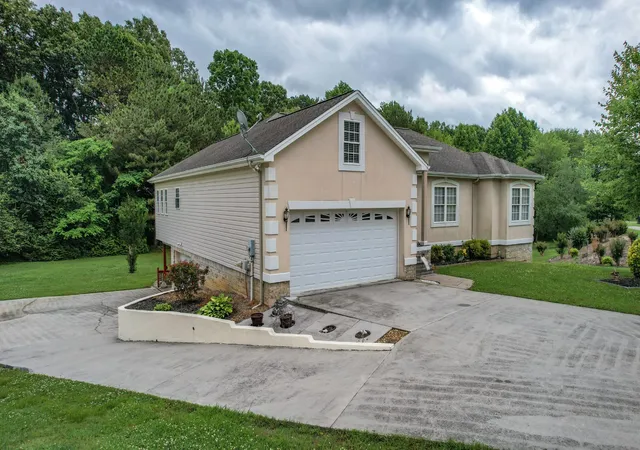 Homes for sale in Riceville, TN | 200 County Road 1150, Riceville, TN 37370 | MLS# 3230784