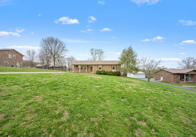 Homes for sale in Woodbury, TN | 210 Lee Ave, Woodbury, TN 37190 | MLS# 3231782