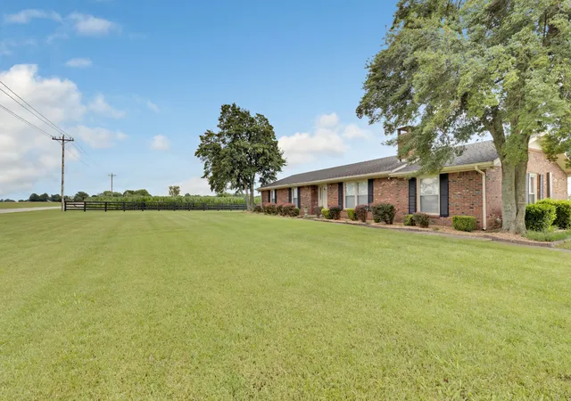 Homes for sale in Adairville, KY | 597 Prices Mill Rd, Adairville, KY 42202 | MLS# 3243382