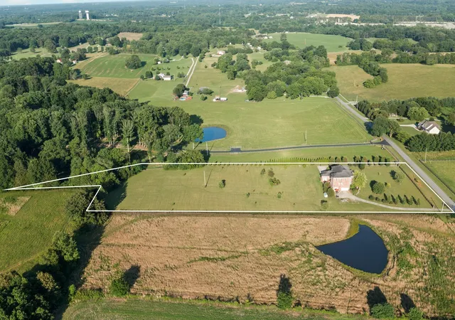 2nd image of 8288 Guthrie Rd, Cross Plains, TN 37049 | MLS# 3231465