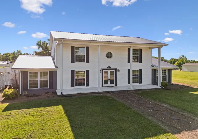 Homes for sale in Hohenwald, TN | 312 Hinson St, Hohenwald, TN 38462 | MLS# 3231868