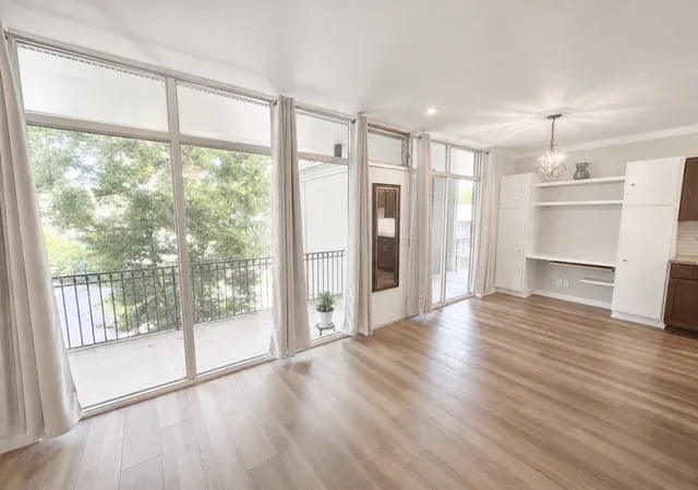 Photo 3 of Condo for sale at 3909 Whitland Ave #202, Nashville, TN 37205 | MLS# 3230926 | Listing updated on 2026-08-25