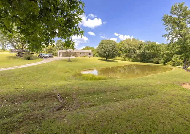 3rd image of 34 Dunn Rd, Leoma, TN 38468 | MLS# 3244773