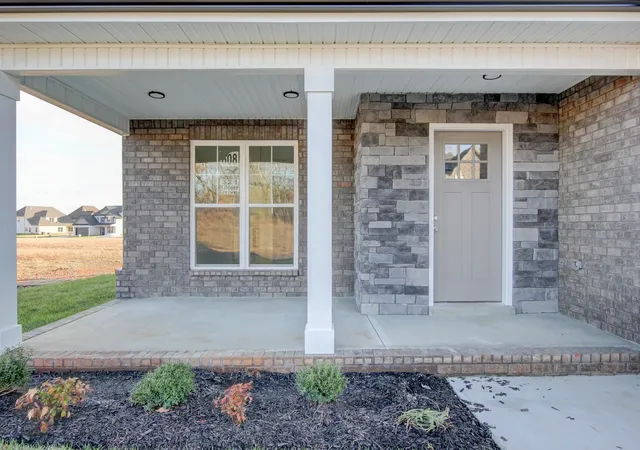 Photo 3 of Single family home for sale at 321 Kildeer Dr, Clarksville, TN 37040 | MLS# 3231080 | Listing updated on 2026-08-19