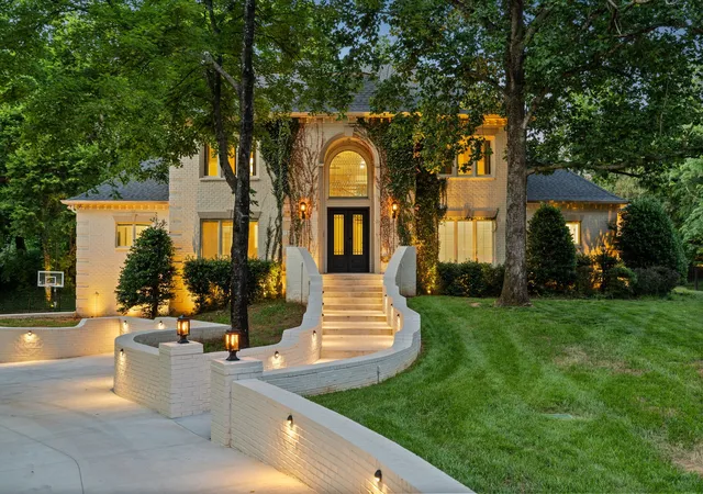Photo 1 of Mansion for sale at 827 Maxwell Ct, Nashville, TN 37220 | MLS# 3232544 | Listing updated on 2026-07-07