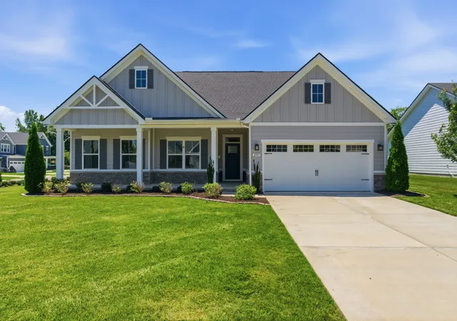 Photo 3 of Single family home for sale at 2107 Hideaway Ln, Murfreesboro, TN 37128 | MLS# 3231453 | Listing updated on 2026-09-22