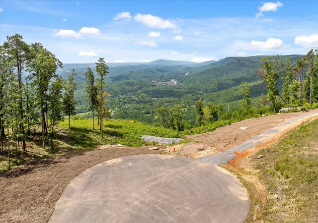 2nd image of 1134 Ransom Point Road, Signal Mountain, TN 37377 | MLS# 3259762