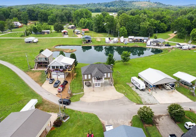 4th image of 175 Ellen Ln, Decaturville, TN 38329 | MLS# 3231696