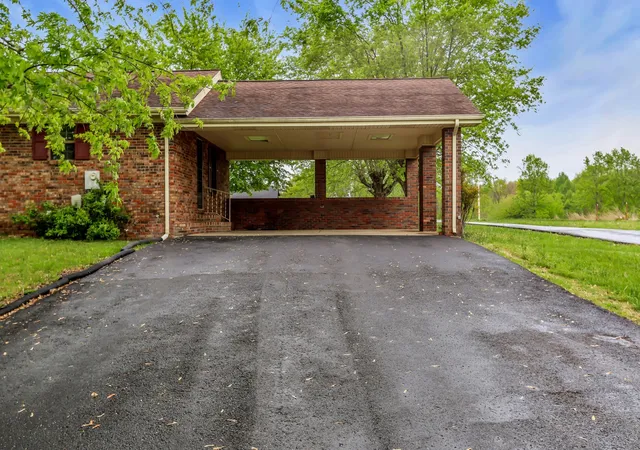 5th image of 5245 Galen Rd, Lafayette, TN 37083 | MLS# 3231248