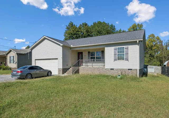 Photo 1 of Single family home for sale at 225 Eagle Blvd, Shelbyville, TN 37160 | MLS# 3231372 | Listing updated on 2026-09-25