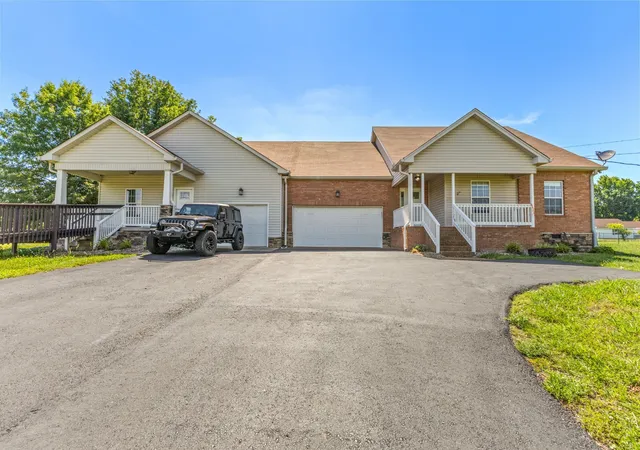 Photo 1 of Multi family home for sale at 1010 Jacobs Valley Rd, Joelton, TN 37080 | MLS# 3231385 | Listing updated on 2026-09-12